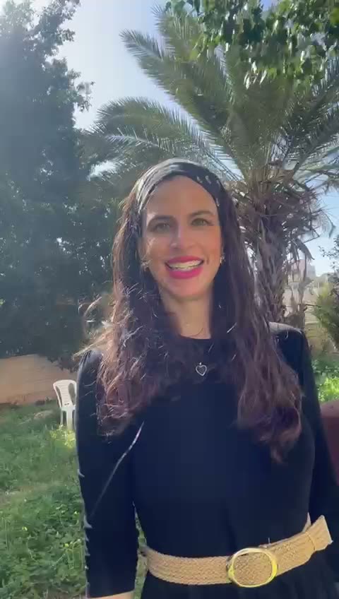 Rachel Hyman wig styling video 1 — sheitel work from Ramat Beit Shemesh salon